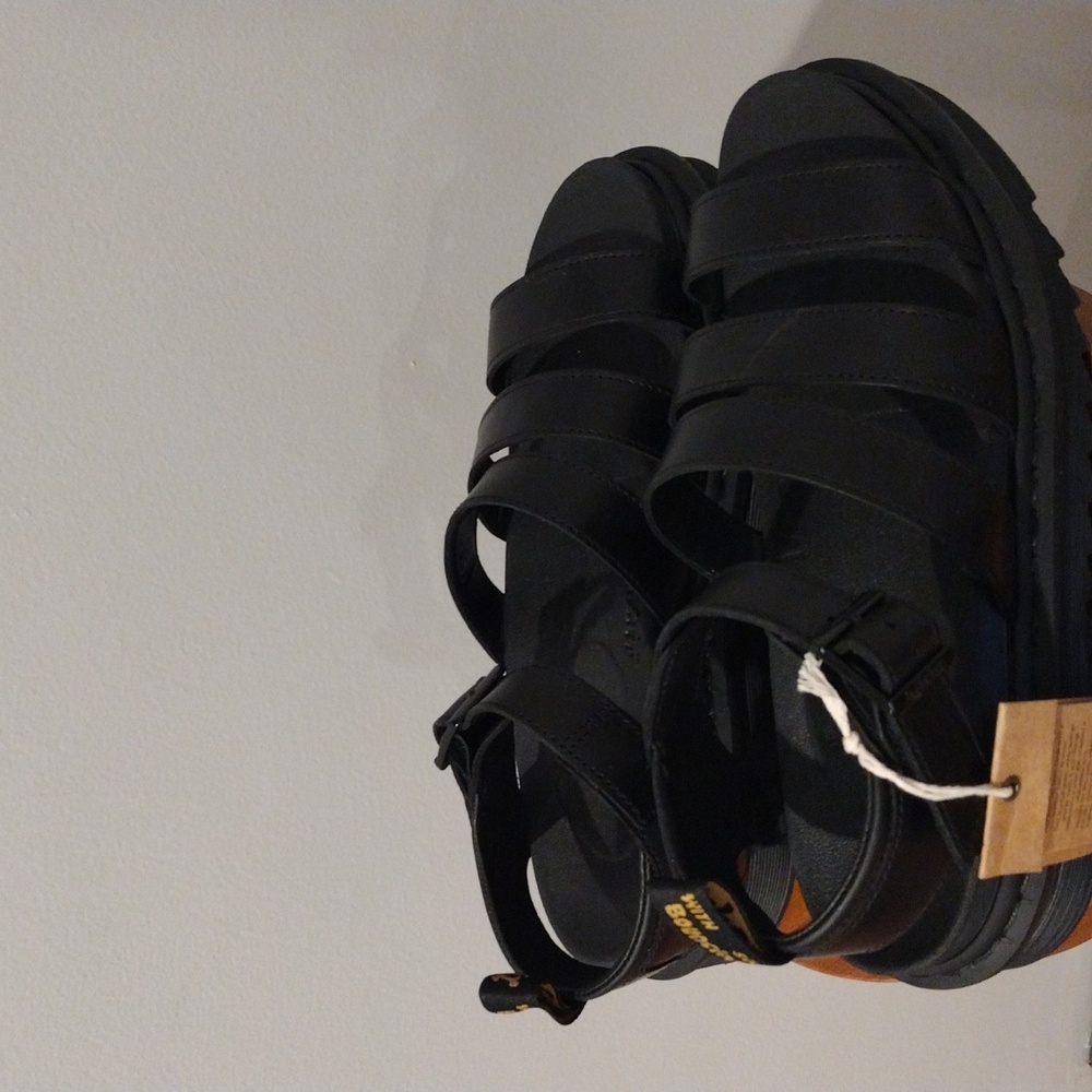 Sold!! Doc Martens Leather Sandals Size Women 10 Men 8- Blaire Gladiator NWT - Picture 11 of 15